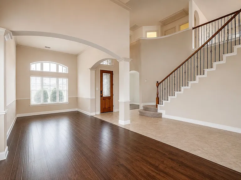 2933 Softwood Cir — Photo 5