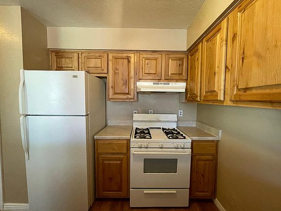 2nd image of 405 Dorado Pl SE #D