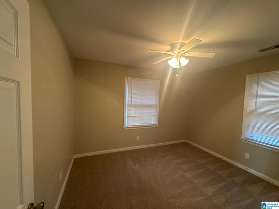 4th image of 216 Redstone Way