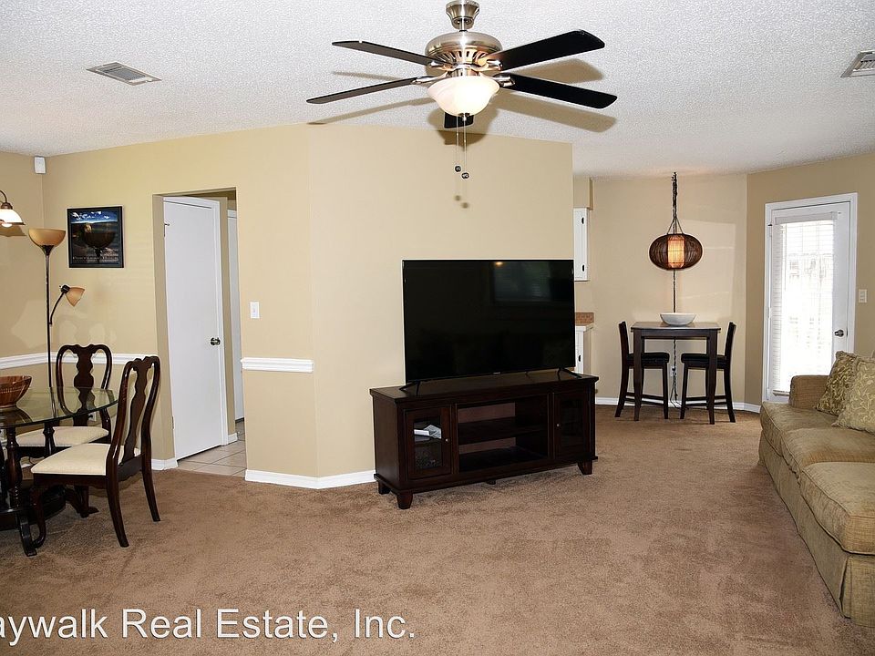 1st image of 139 Midland Ct