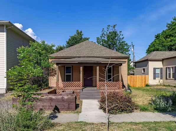 323 S Asbury St, Moscow, ID 83843