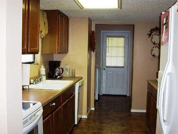 4th image of 1516 Oubre Ln