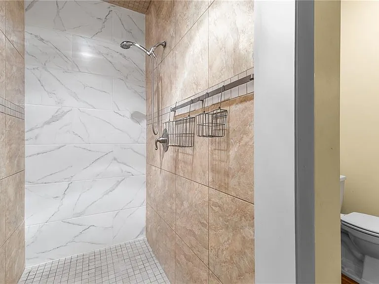6567 Tahiti Way — Photo 25