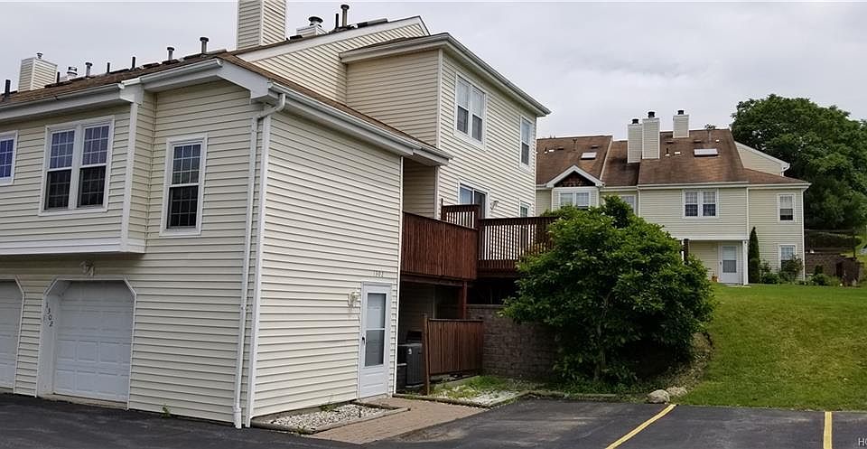 1st image of 1302 Whispering Hills Pl