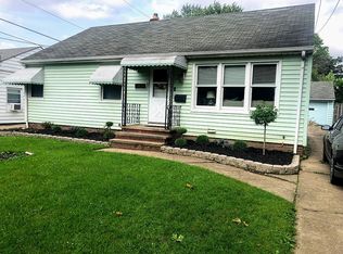 6323 Denison Blvd, Parma Heights, OH 44130