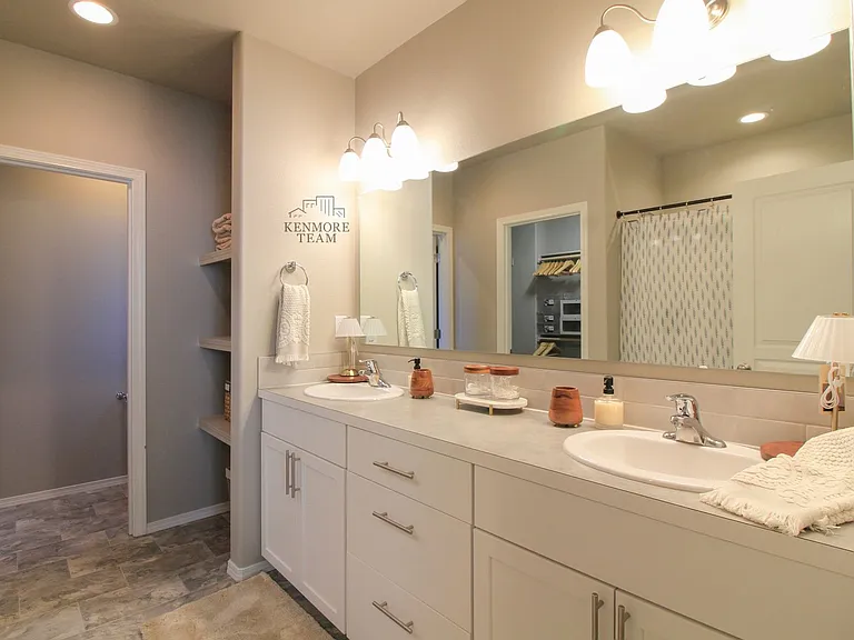 2933 Castle Rock Blvd — Photo 11