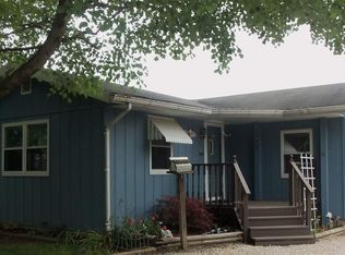 2421 Sunrise Dr, Washington, IN 47501