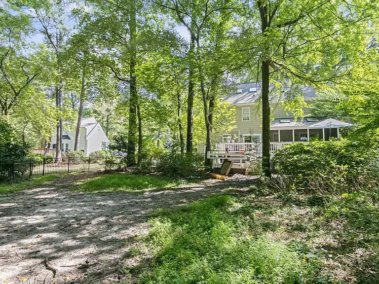 6221 Dresden Ln — Photo 15