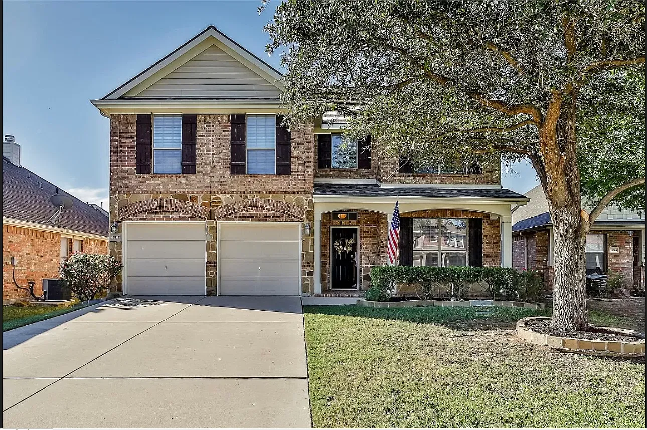 4 bed, 2.5 bath, 2912 sqft, $2,750 — Photo 1