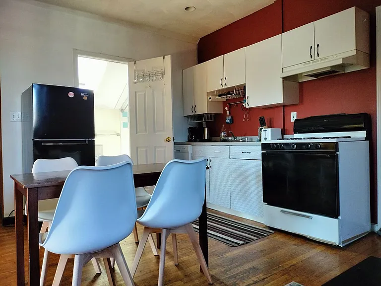 647 Cambridge St #4 — Photo 3