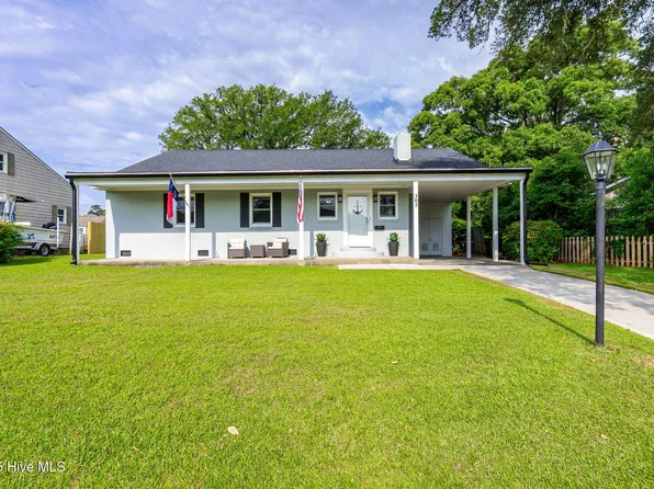 302 Mansfield Parkway, Morehead City, NC 28557