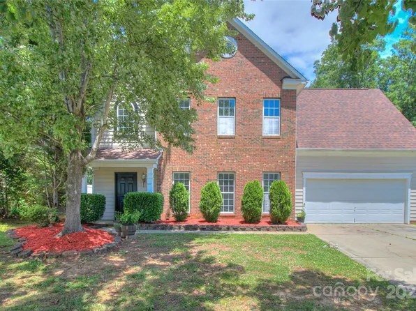 6310 Trevor Simpson Dr, Indian Trail, NC 28079