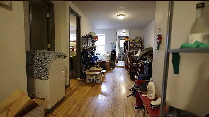 Rented by Evergreen Apartments BK | media 2