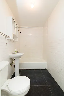 Rented by Nooklyn NYC LLC | media 27