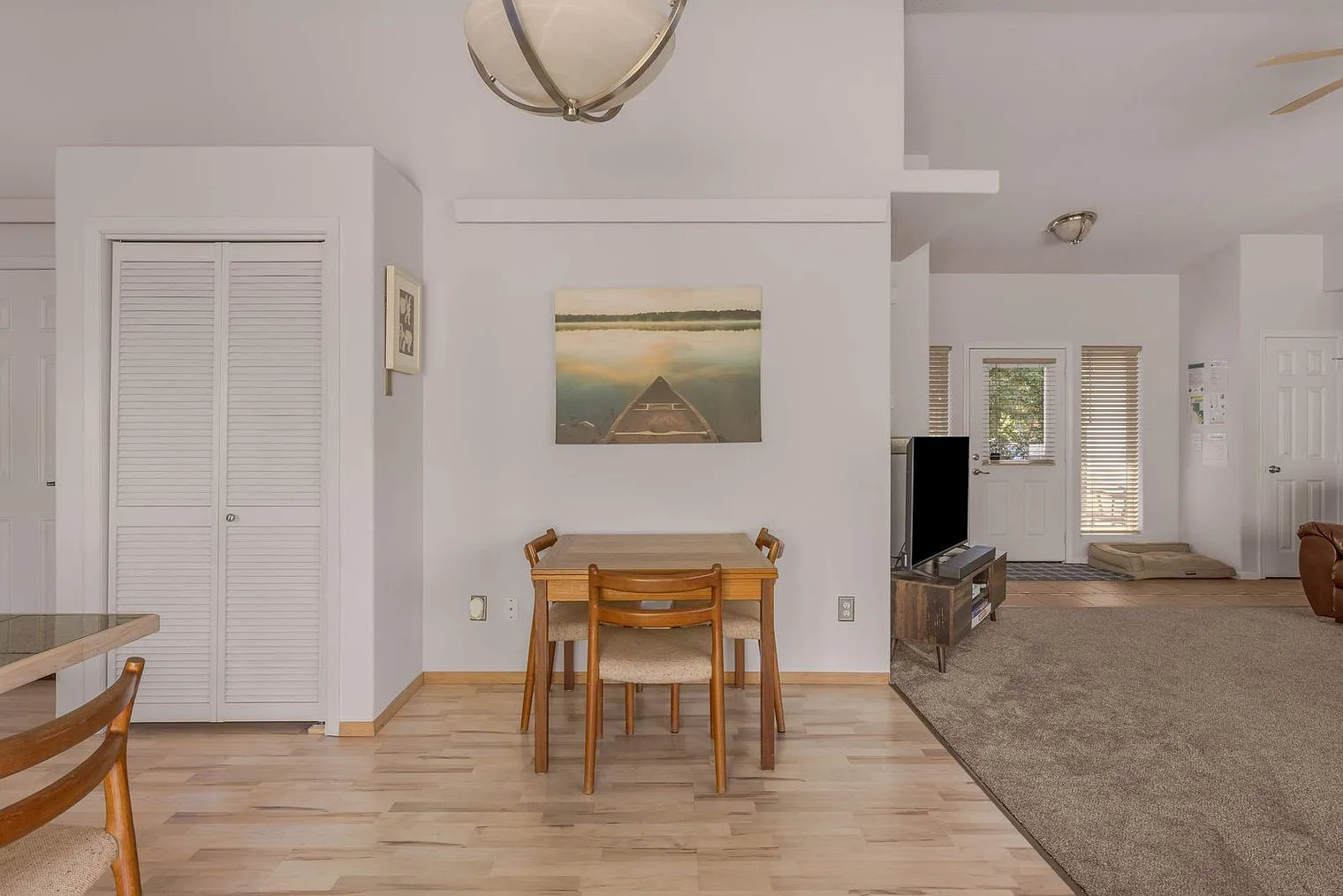 3 bed, 2.0 bath, 1313 sqft, $5,560 — Photo 4