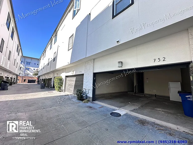 732 Cannen John Ln — Photo 34