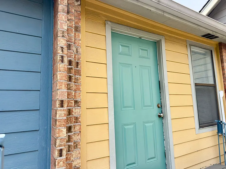 513 S Park Dr — Photo 14