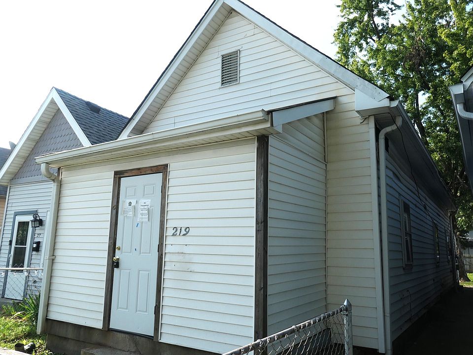 1st image of 219 Kansas St