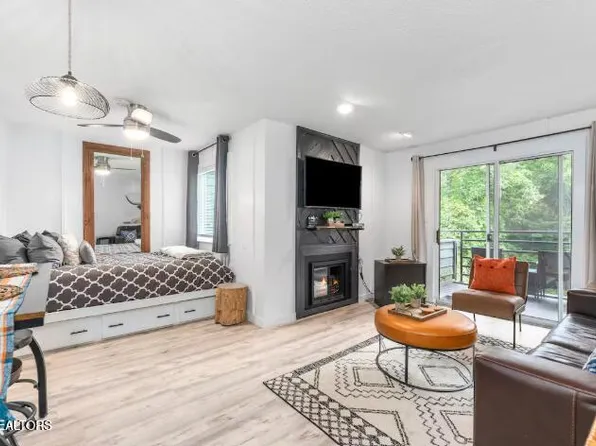 1260 Ski View Dr #2205, Gatlinburg, TN 37738
