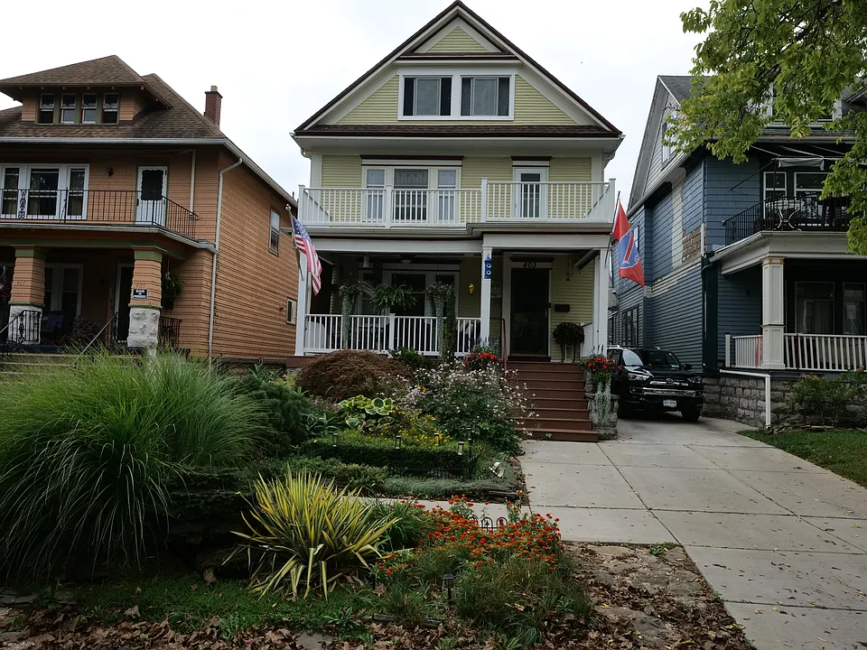 403 Bird Ave #UPPER