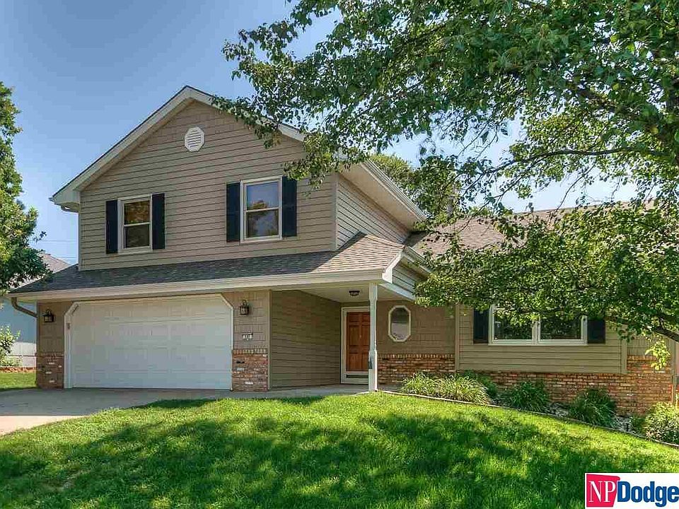 1st image of 305 Summerset Dr