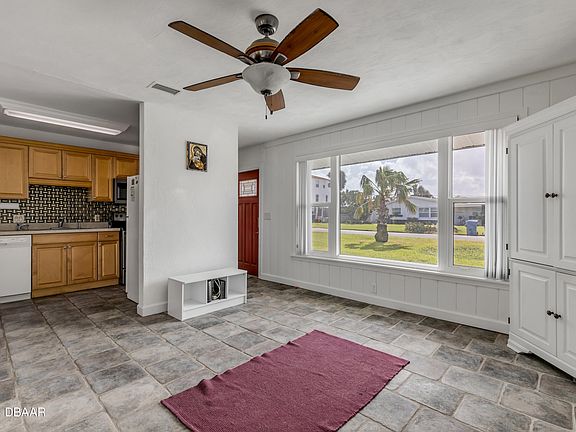 5th image of 11 Tarpon Ave