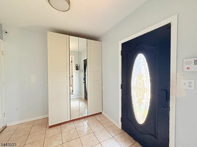 304 W Linden Ave — Photo 2