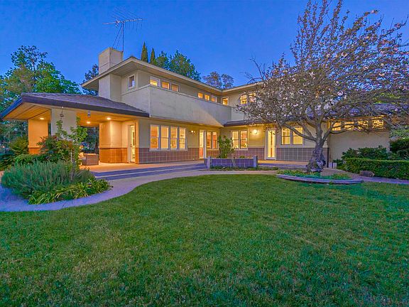 4th image of 39604 Primrose Pl