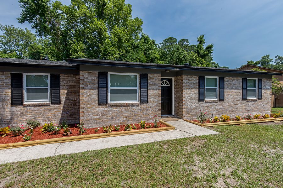 1st image of 4828 Lofty Pines Cir W