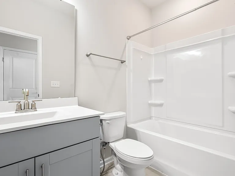 4008 Passenger Pl — Photo 9