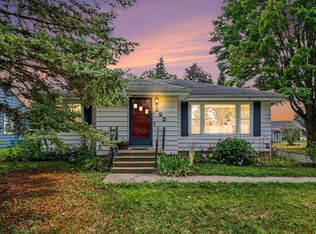 222 Woodrow St, Fremont, MI 49412