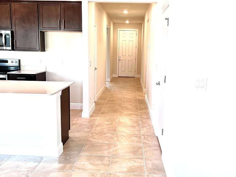 4392 Foggy Oak Ln — Photo 3