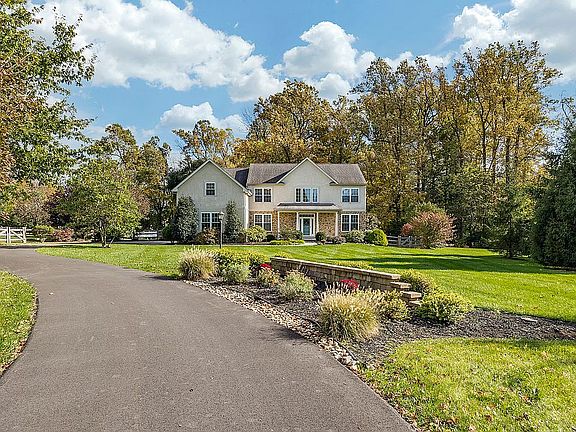 4th image of 17 Pennswick Dr