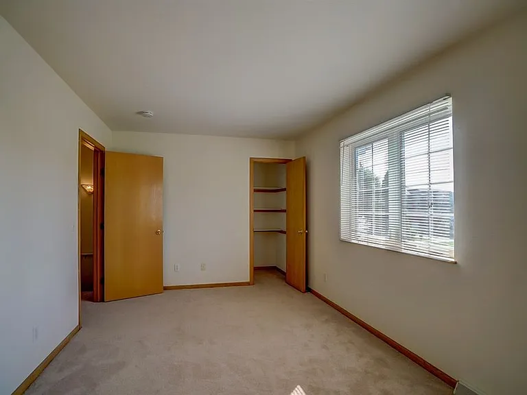 236 Harbour Town Dr — Photo 23