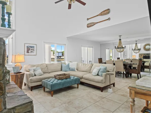 900 Gulf Shore Dr #5, Destin, FL 32541