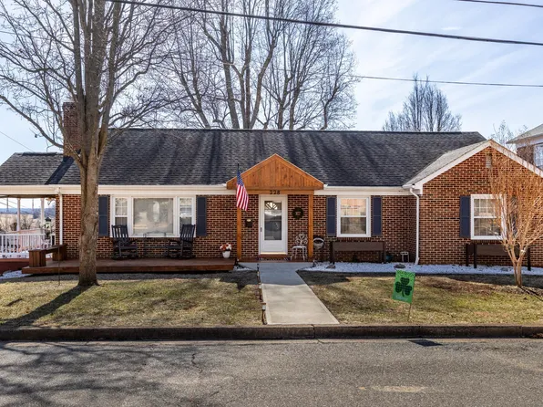 228 Piedmont St, Orange, VA 22960