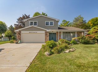 2624 N Prindle Ave, Arlington Heights, IL