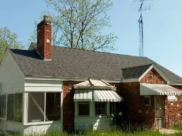 4992 Griswold Rd, Kimball, MI 48074