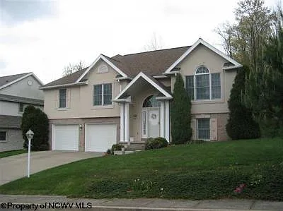 1382 Bergamont St photo 1