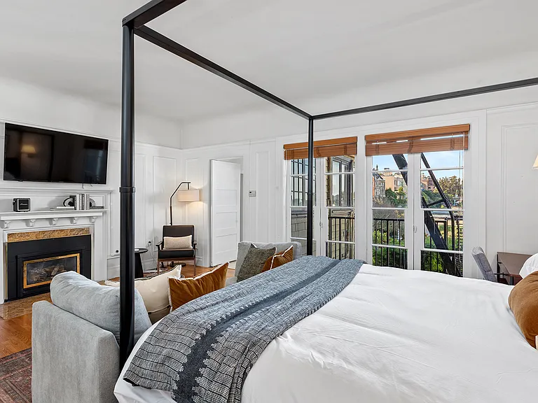 2621 Divisadero St #2 — Photo 2