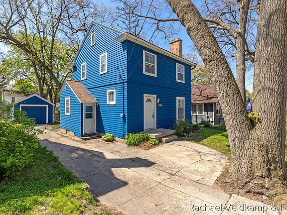 4th image of 926 Joslin St SE