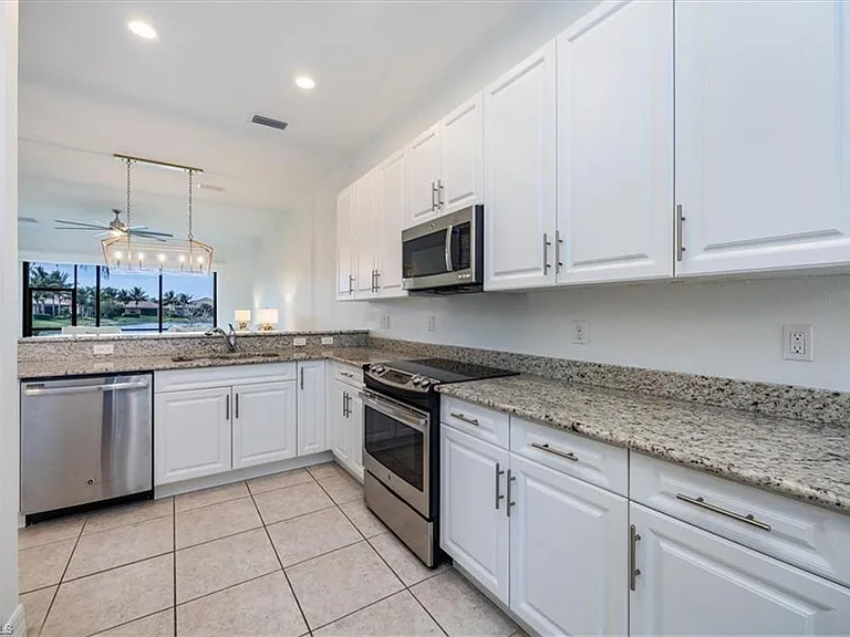 13553 Coronado Dr — Photo 10