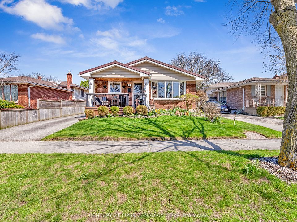 1st image of 14 Alayne Cres