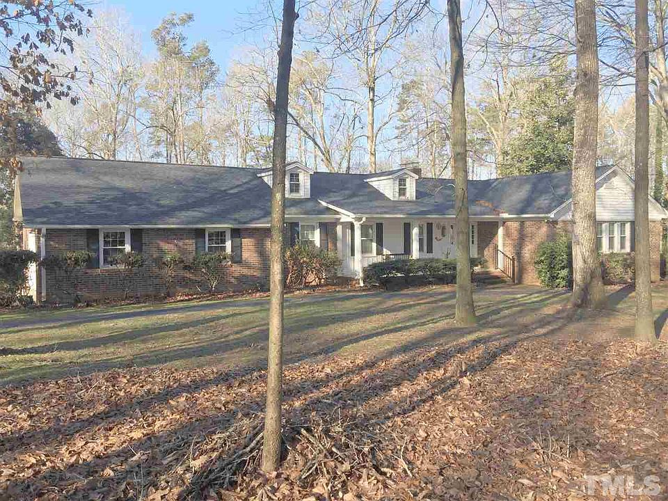 1st image of 308 W Lake Trl