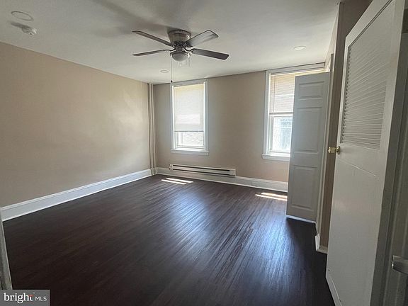 5th image of 2023 W Oxford St #2