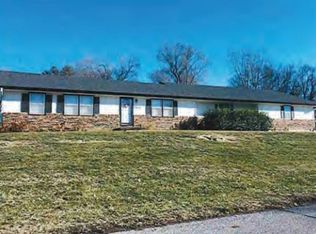1300 N 15th St, Atchison, KS 66002