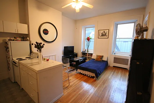 Rented by Aether Property Group | media 19