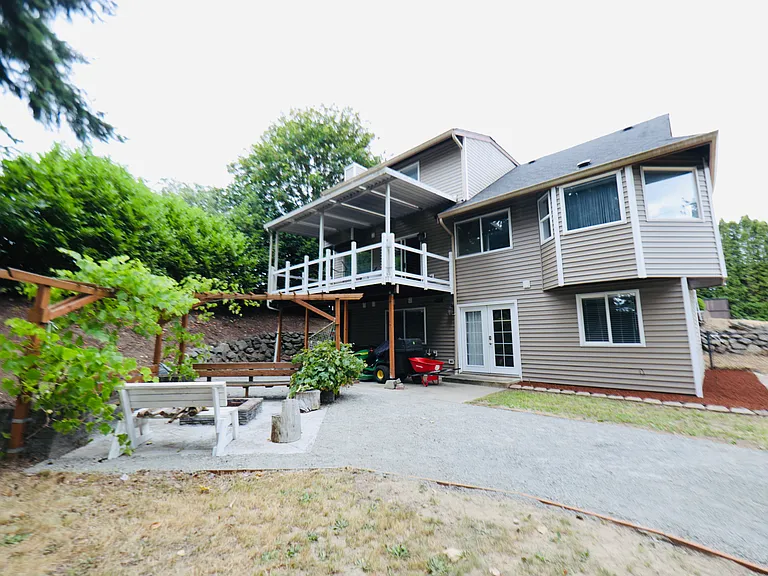 38011 Military Rd S — Photo 4