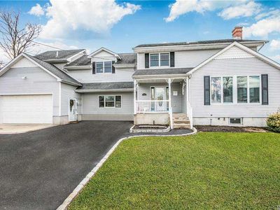 1541 1st St, West Babylon, NY, 11704