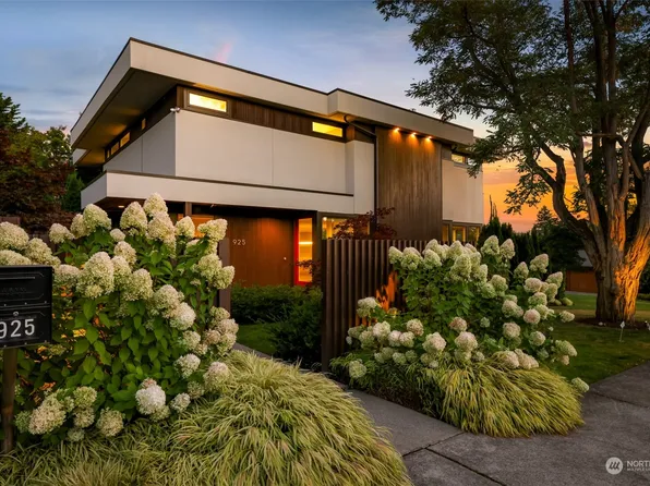 925 3rd Street W, Kirkland, WA 98033